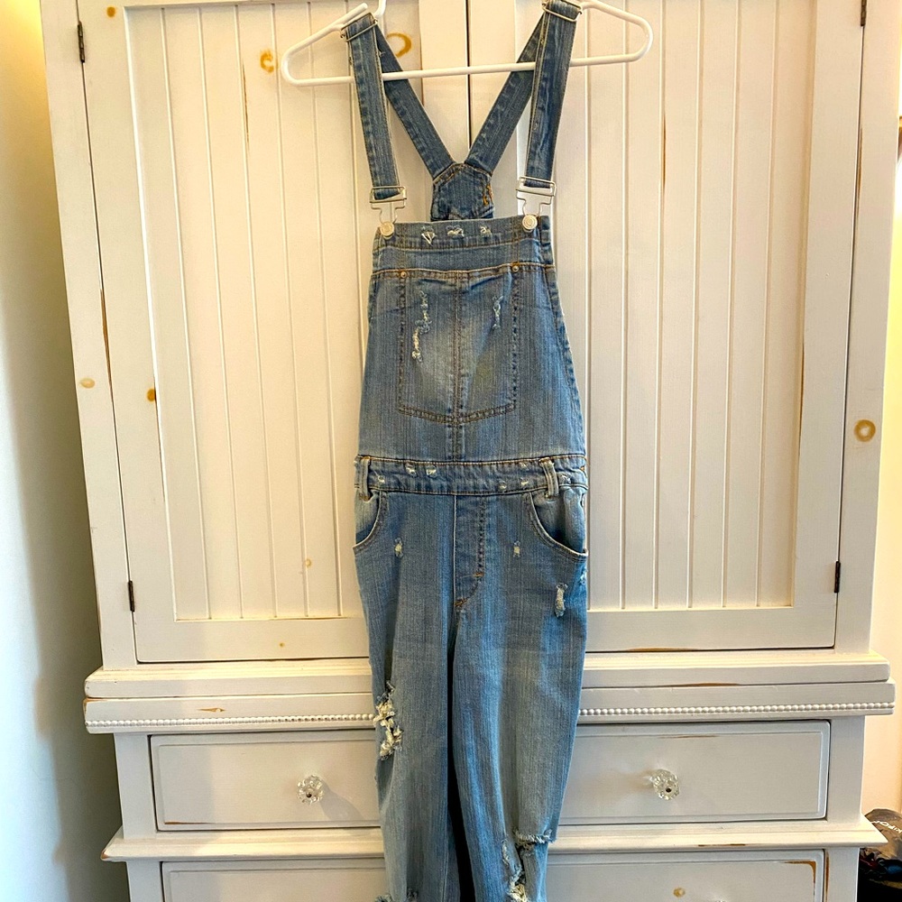 super cute overalls!!